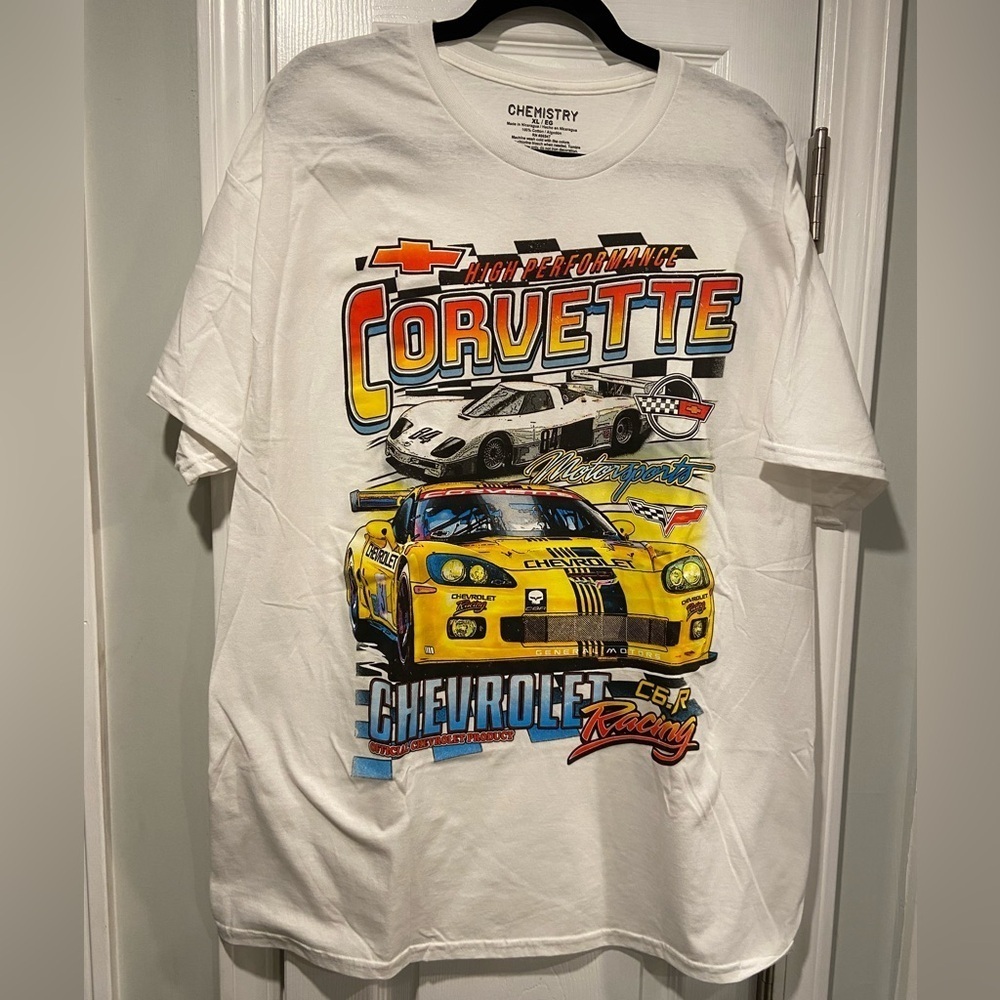 NWT Corvette Size XL White Cotton Tee Shirt Graphic Print Chevrolet Motor Sports